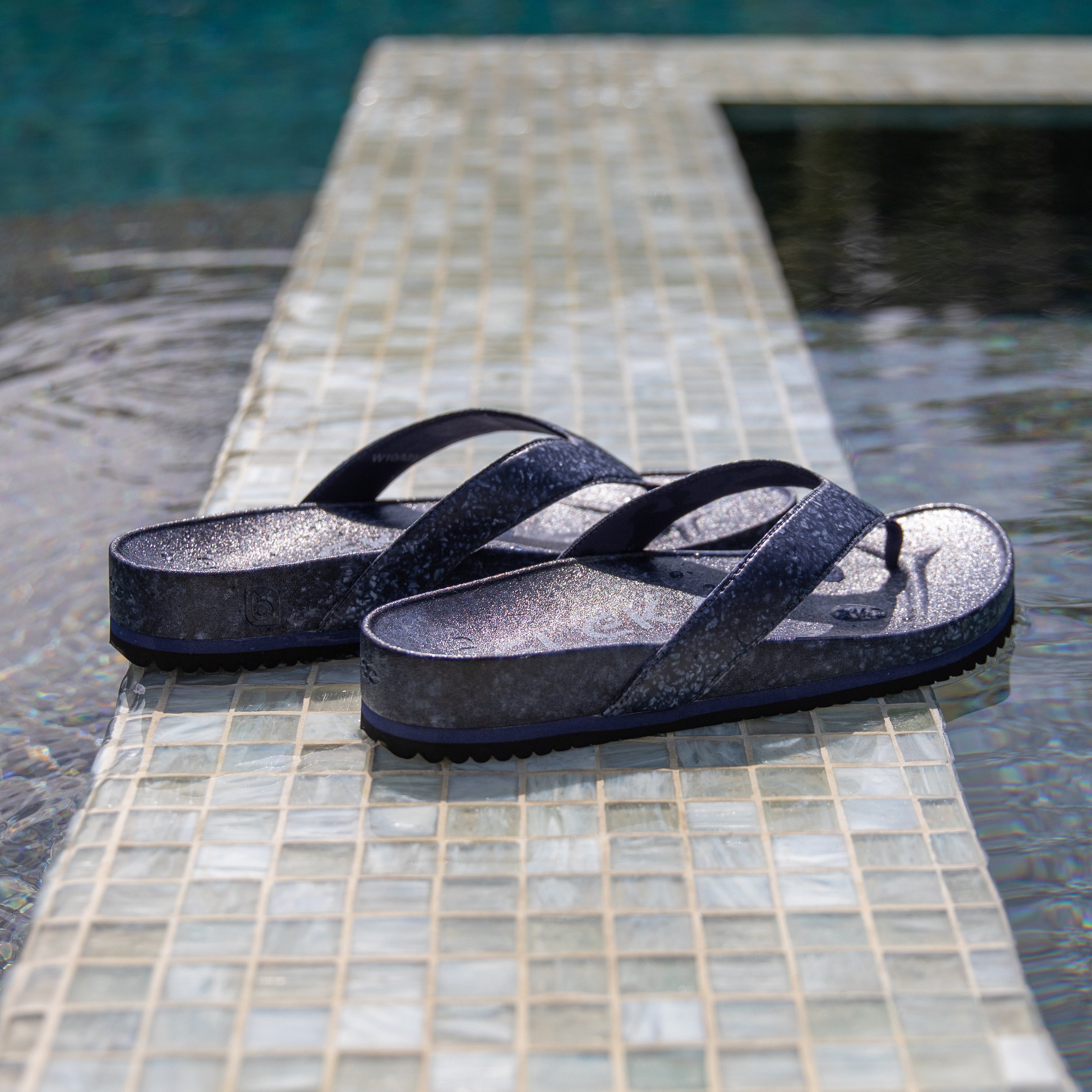 WellNest West Recovery Unisex Flip Flop – Deep Blue