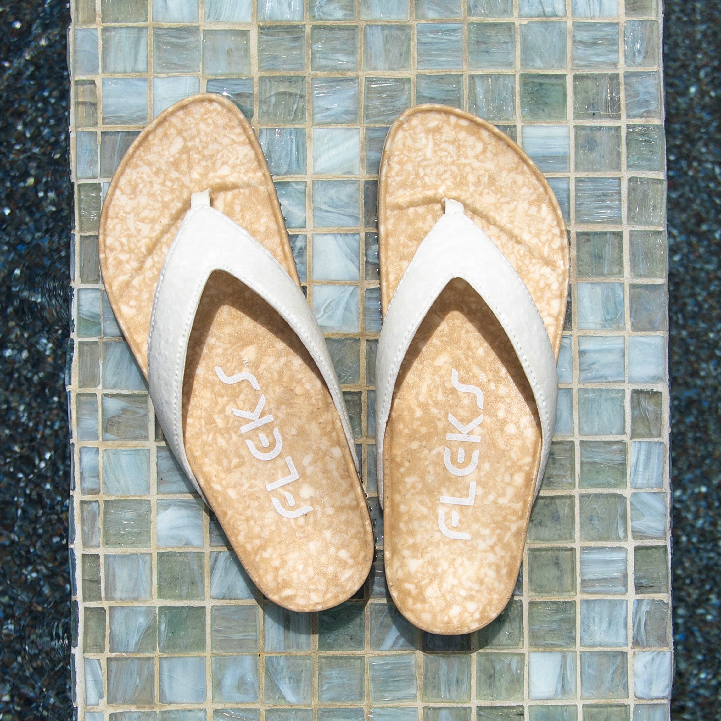 WellNest West Recovery Unisex Flip Flop – Oatmeal