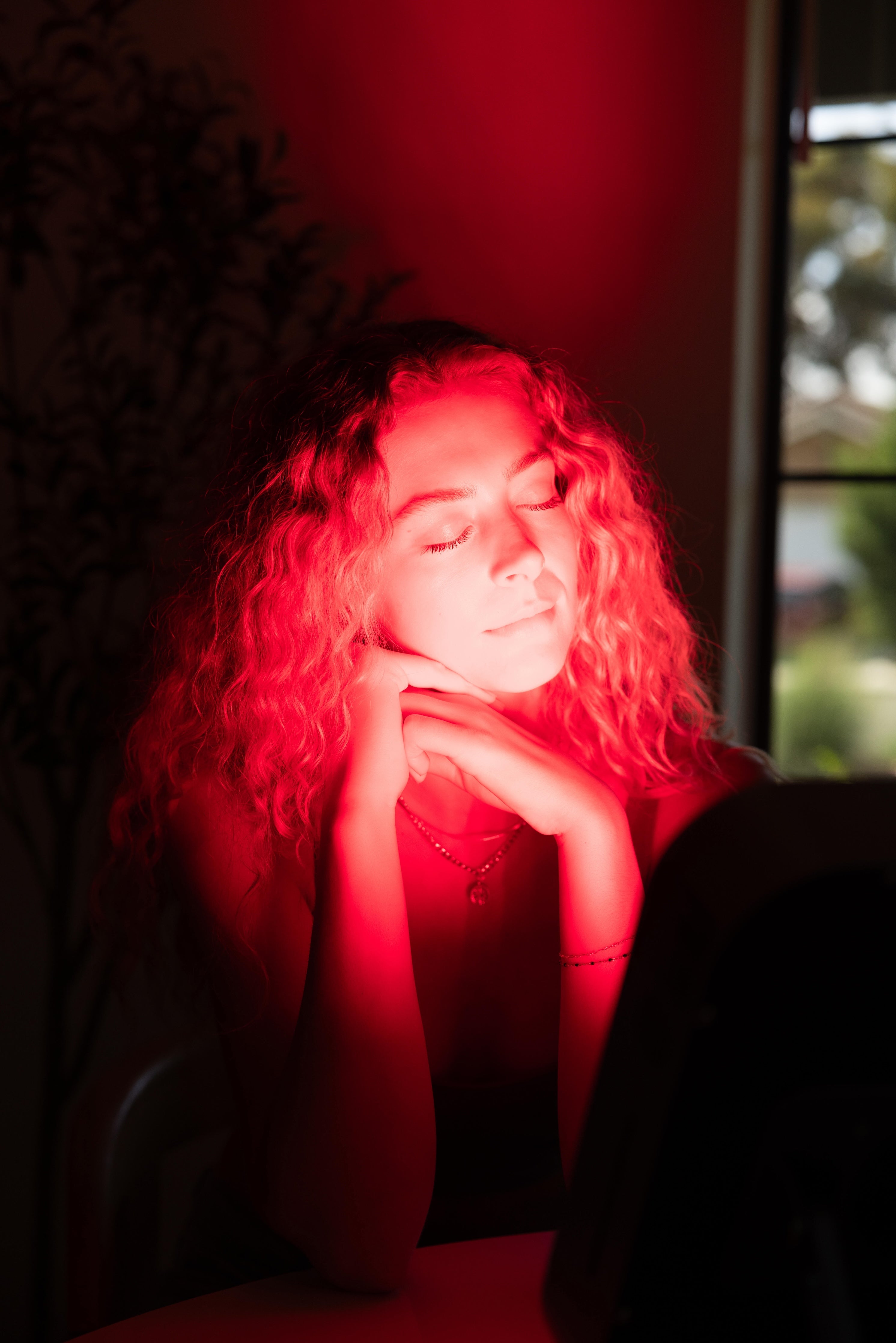 WellNest Small Red Light Therapy Panel – Targeted Recovery Series