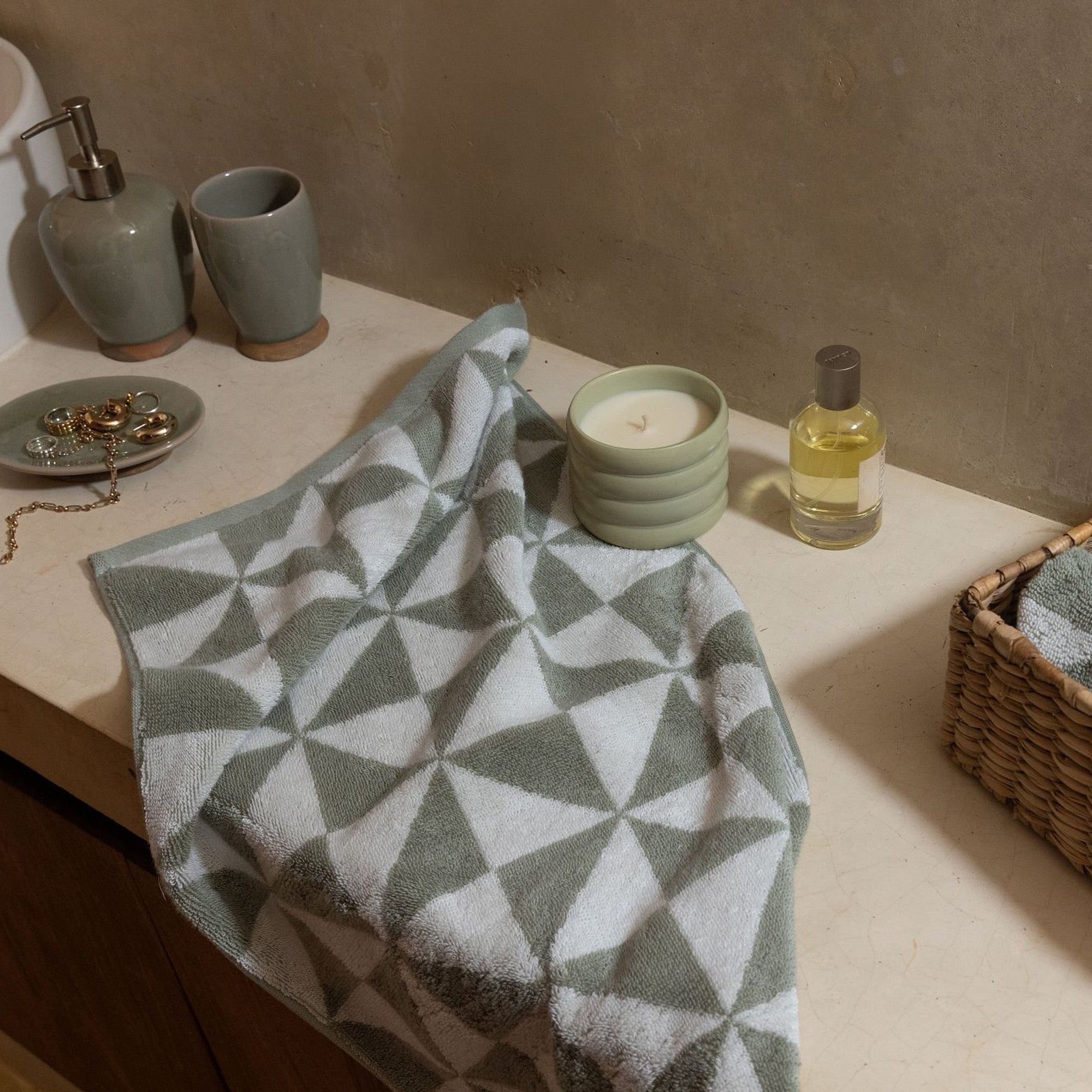 WellNest Umbra Spa Towel Set