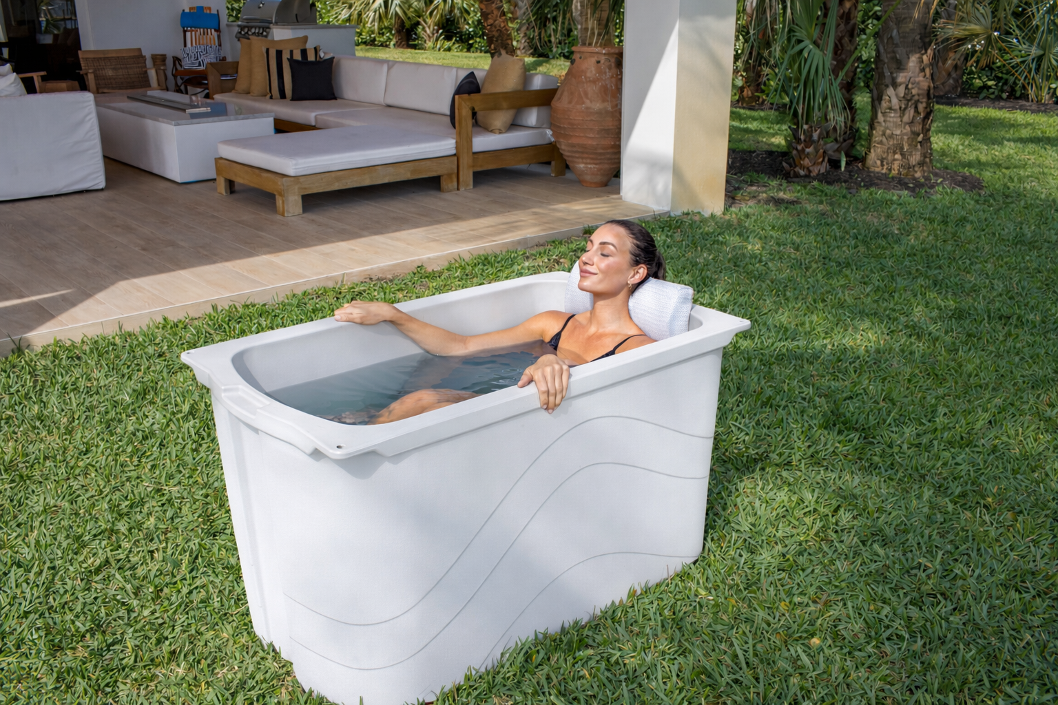 Frozin Cold Plunge - White Granite